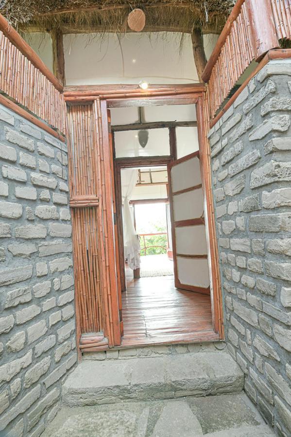 Hotel Kazinga Wilderness Safari Camp Kasese Esterno foto