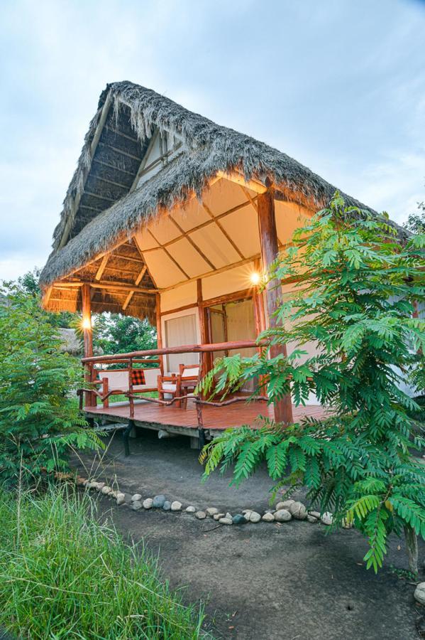 Hotel Kazinga Wilderness Safari Camp Kasese Esterno foto