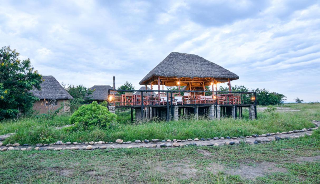 Hotel Kazinga Wilderness Safari Camp Kasese Esterno foto