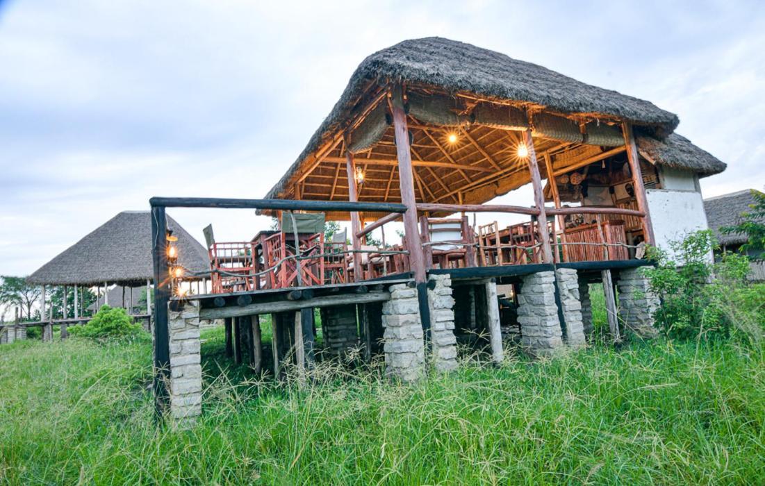 Hotel Kazinga Wilderness Safari Camp Kasese Esterno foto