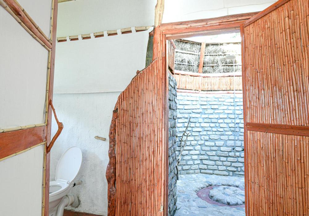 Hotel Kazinga Wilderness Safari Camp Kasese Esterno foto