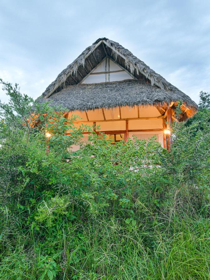 Hotel Kazinga Wilderness Safari Camp Kasese Esterno foto