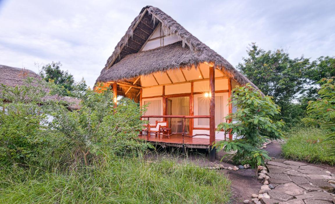 Hotel Kazinga Wilderness Safari Camp Kasese Esterno foto